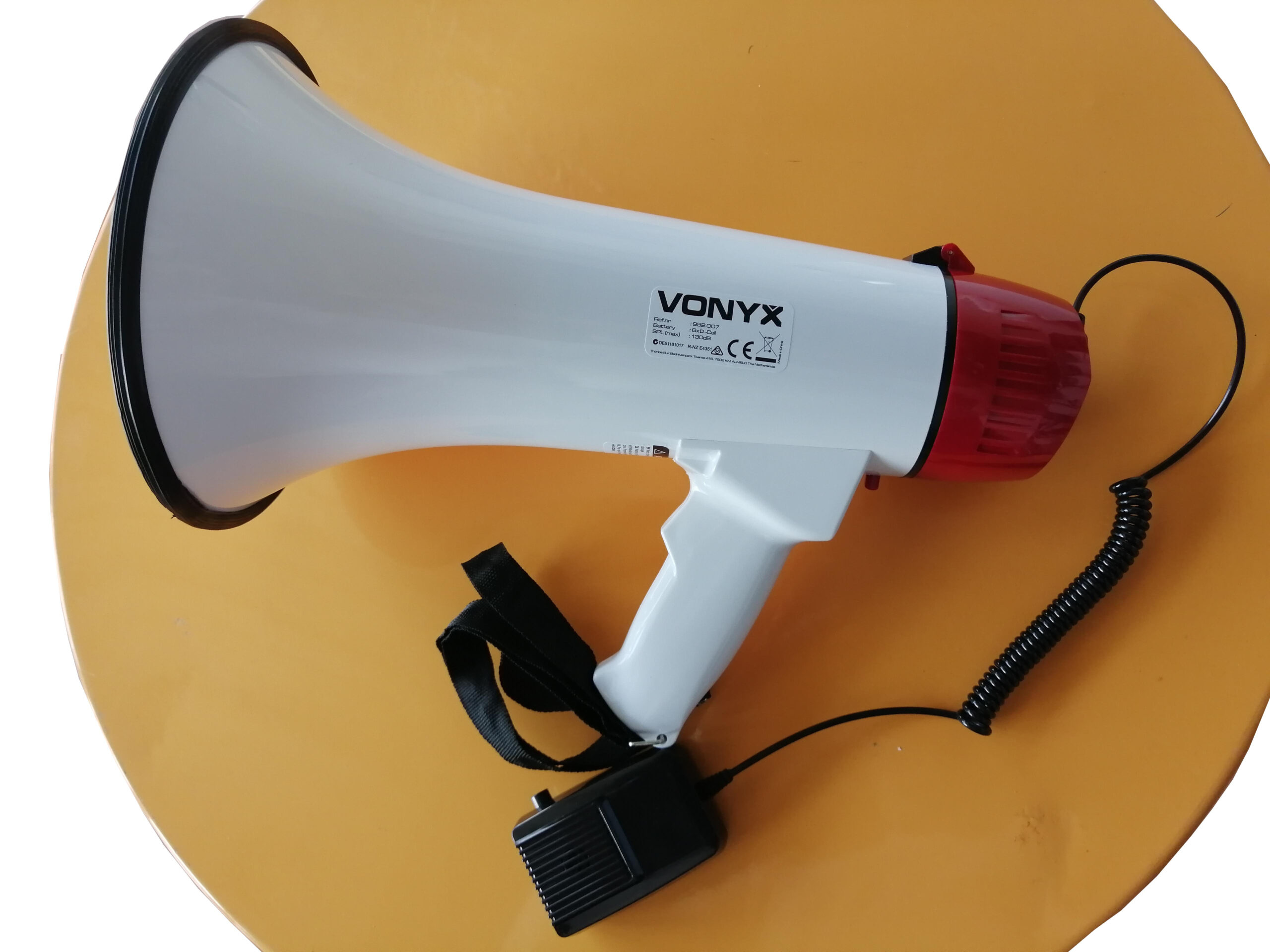 MEGAPHONE D160 L260 575G - 10 WATTS VENDU SANS PILE